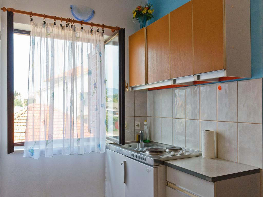 Apartments Srhoj Stari Grad Kültér fotó