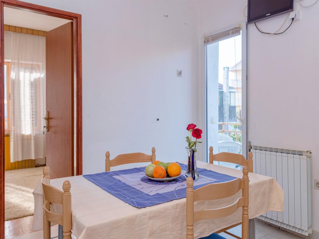 Apartments Srhoj Stari Grad Kültér fotó