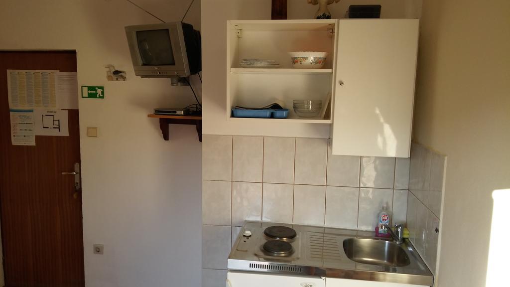 Apartments Srhoj Stari Grad Kültér fotó