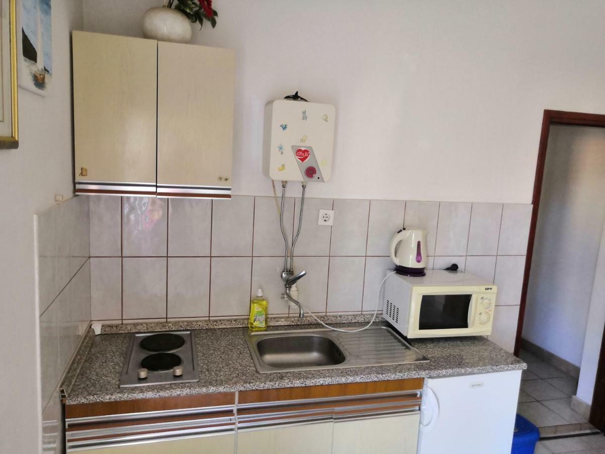 Apartments Srhoj Stari Grad Kültér fotó