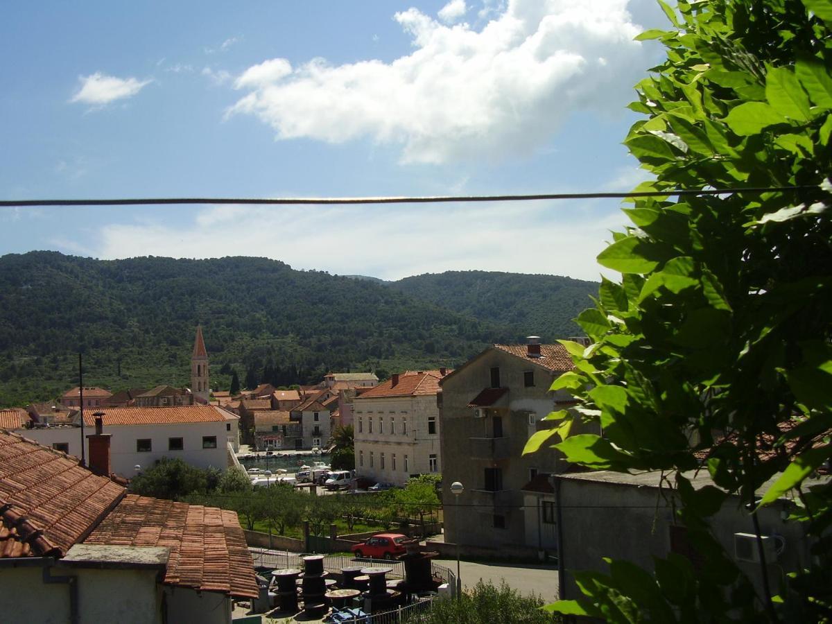 Apartments Srhoj Stari Grad Szoba fotó